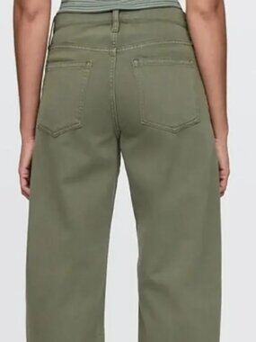 GAP High Rise Barrel Jeans in Mesculen Green, size 6, 8Short